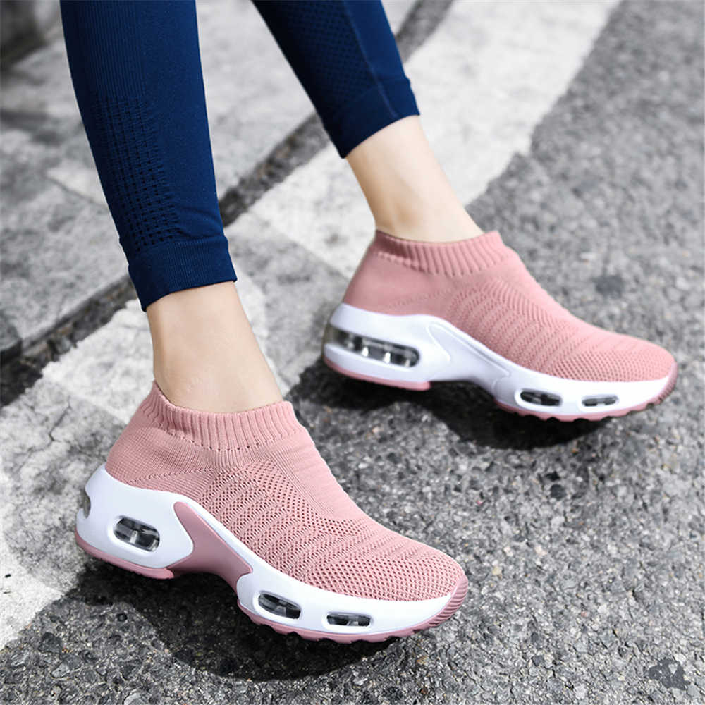 Running Shoes - Sepatu Boots Hak Tinggi Wanita Ukuran