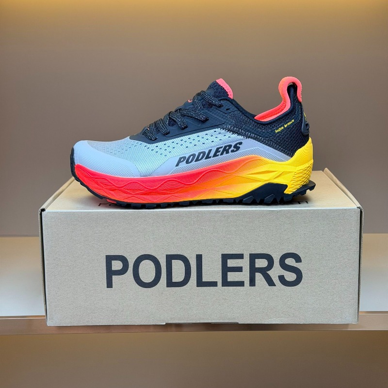 Anti Slip Trail Running Sneakers - Sepatu Olahraga Luar Ruangan Musim Panas
