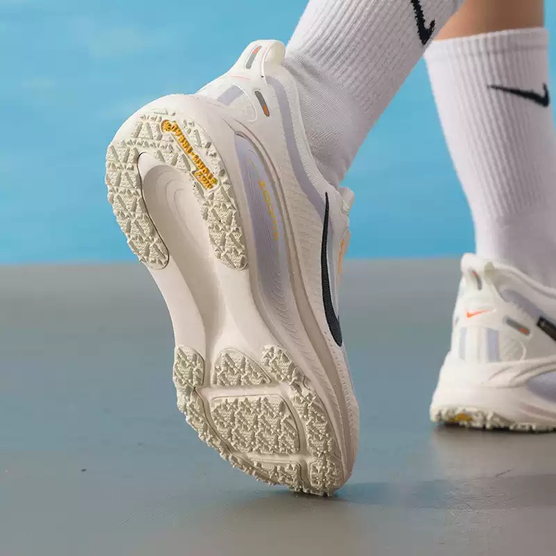 Sepatu Wanita Nike, Sepatu Lar - Lightweight Road Running Shoes ulasan dan harga