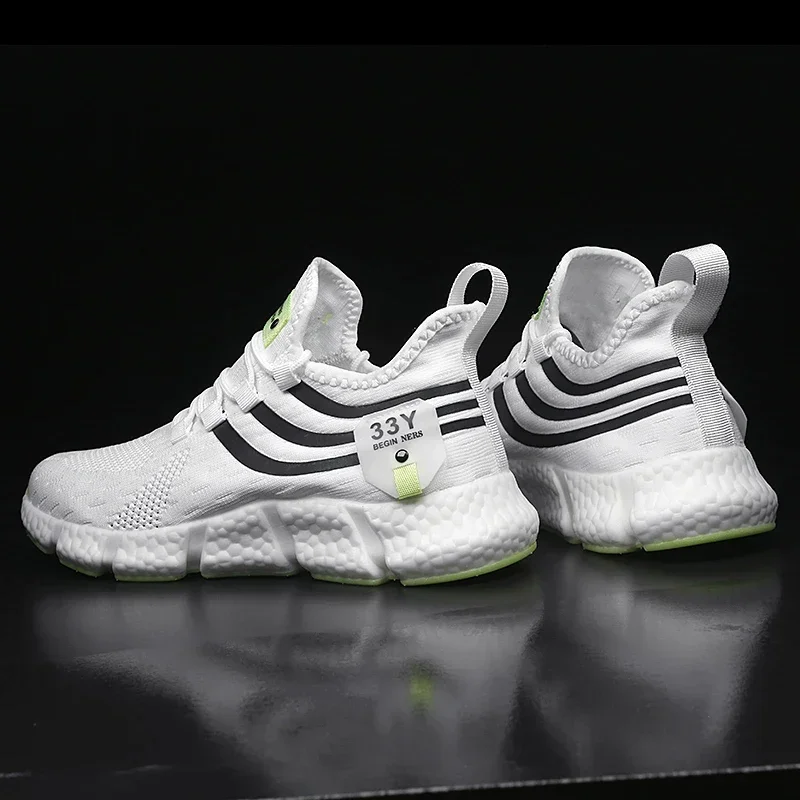 Sepatu kets lari ringan untuk  - Breathable Mesh Athletic Shoes ulasan dan harga